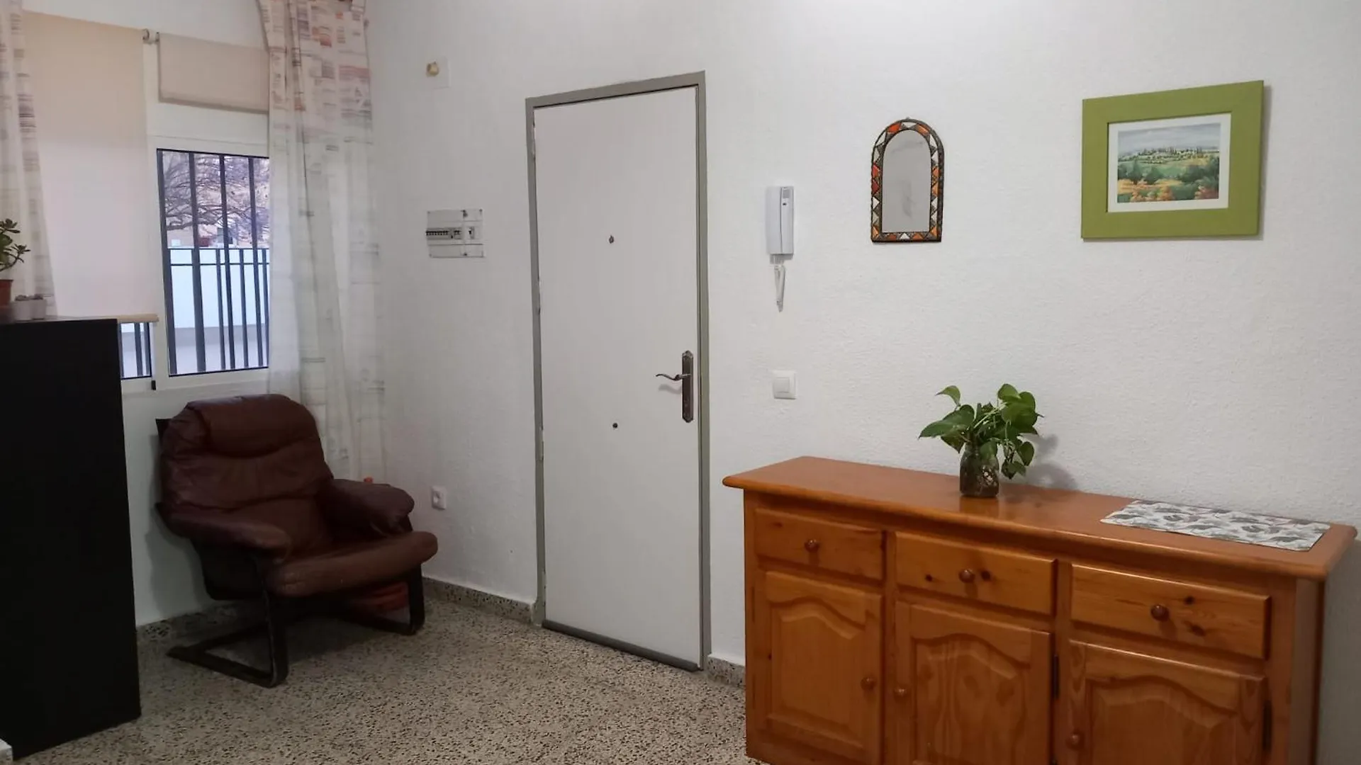Apartamento Tranquilo Cerca De La Estacion De Tren Y Bodegas جيريز 0*,