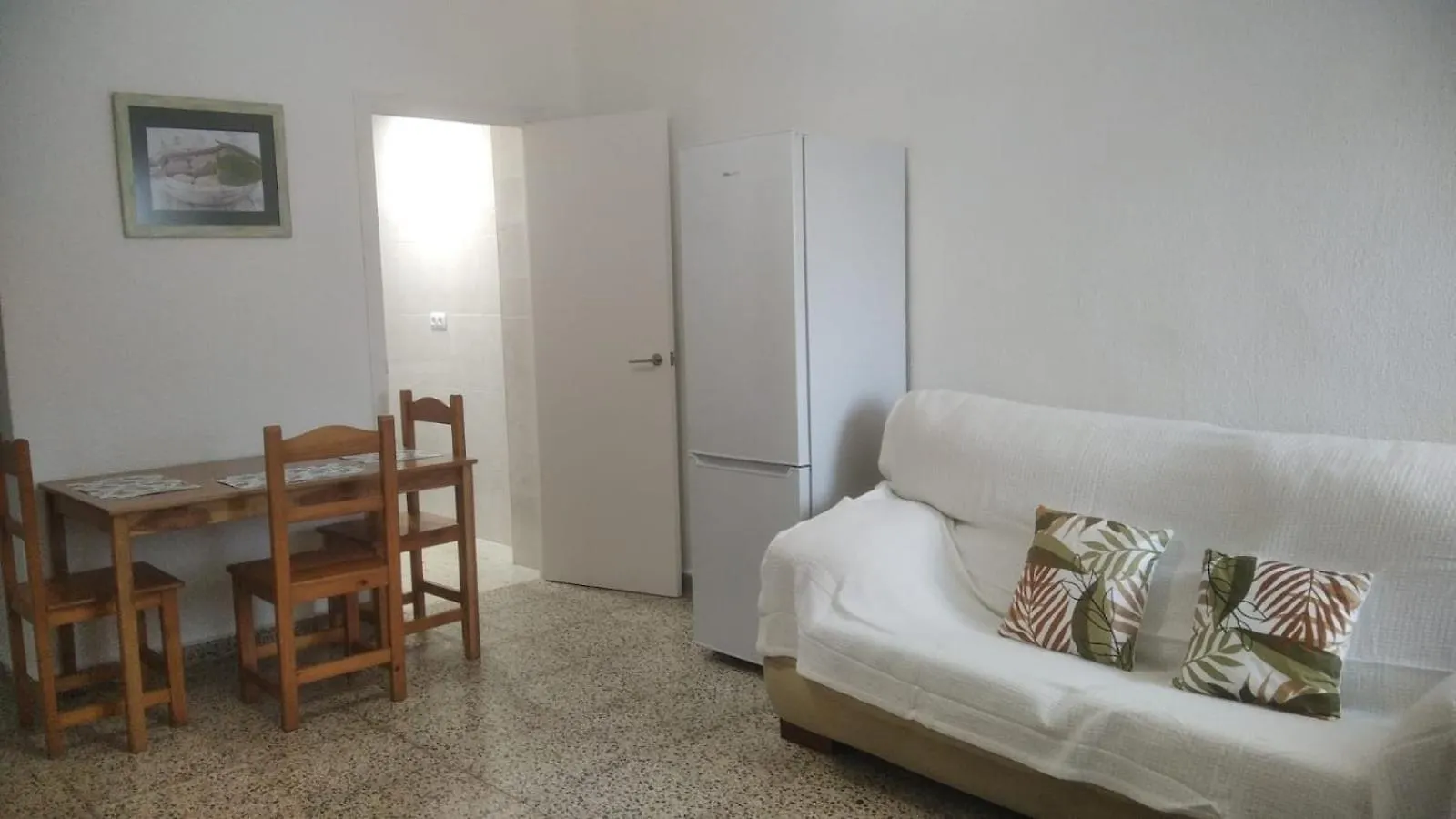 Apartment Apartamento Tranquilo Cerca De La Estacion De Tren Y Bodegas Jerez de la Frontera